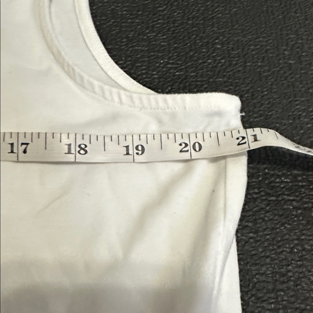 Norm Thompson White Sleeveless Tank Top - Picture 3 of 5